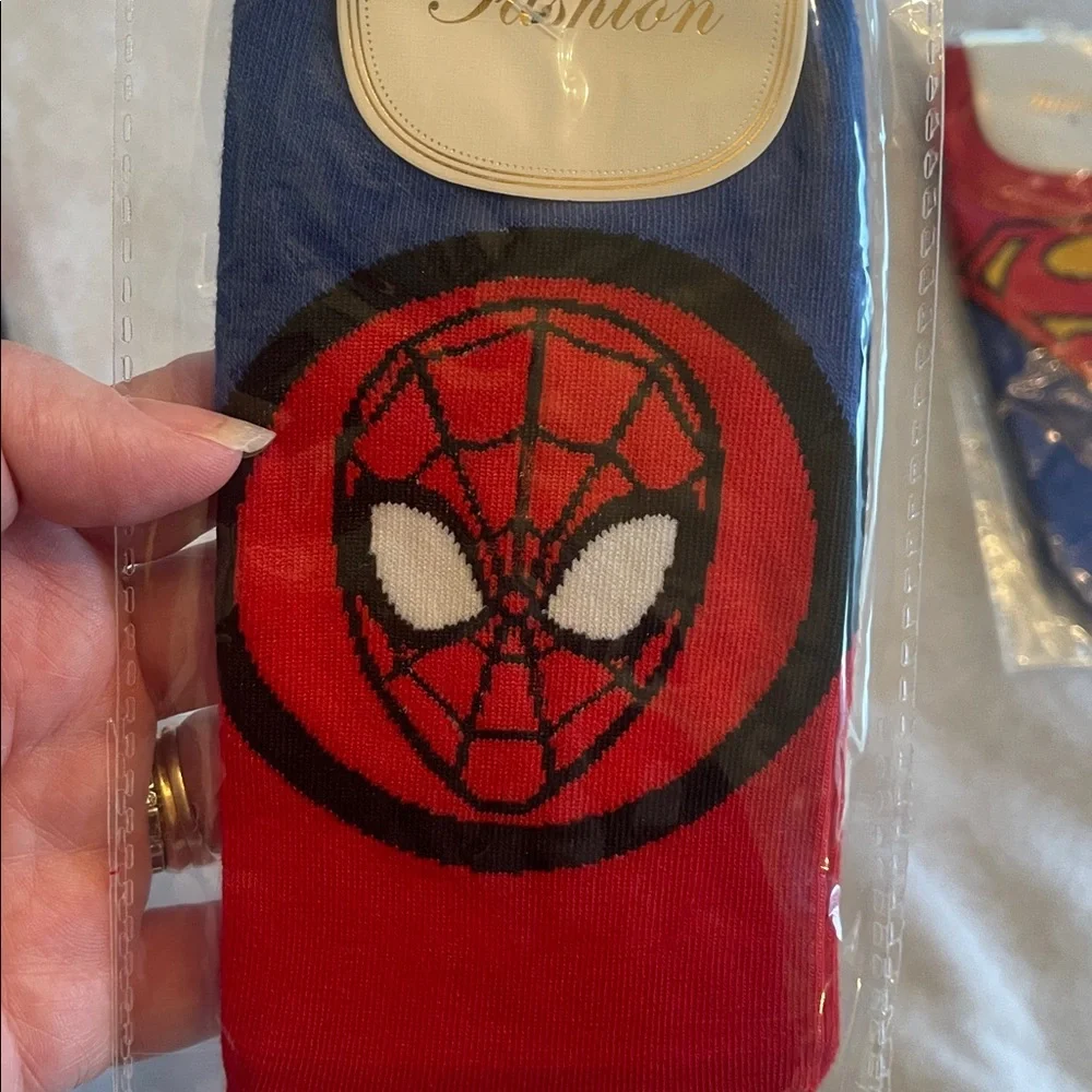 Superhero Themed Socks Set of 5 nwt ankle socks fits shoe youth 2.5 - womens 10